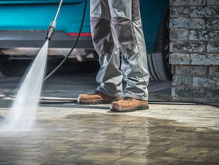 Top 5 Benefits Of Routine Professional Pressure Washing 